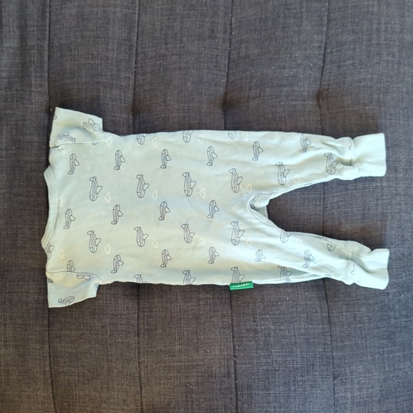 Parade Organics Short Sleeve Romper | Blue Airplanes - Picture 2 of 2